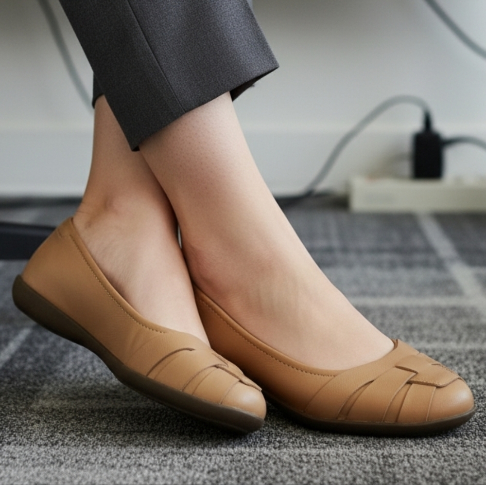 NWOT Naturalizer 7.5 Old Money Preppy Modern Contemporary Balletcore Flats